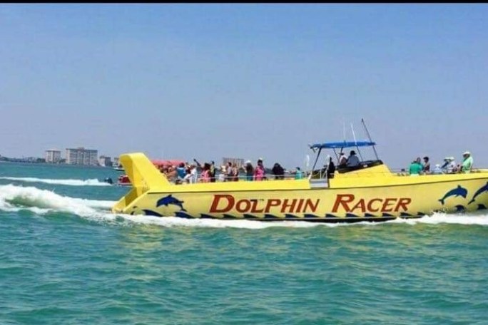 a small boat in a body of water