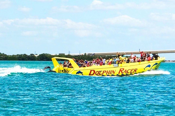 a small boat in a body of water