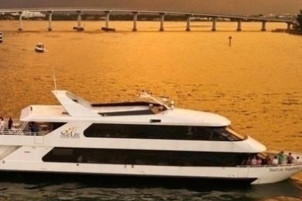 a small boat in a body of water