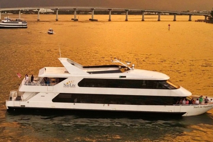 a small boat in a body of water